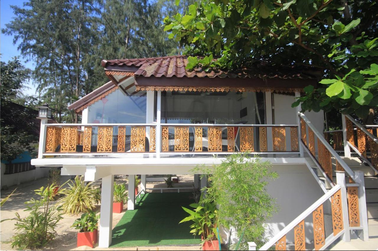 Phangan Cove 2*