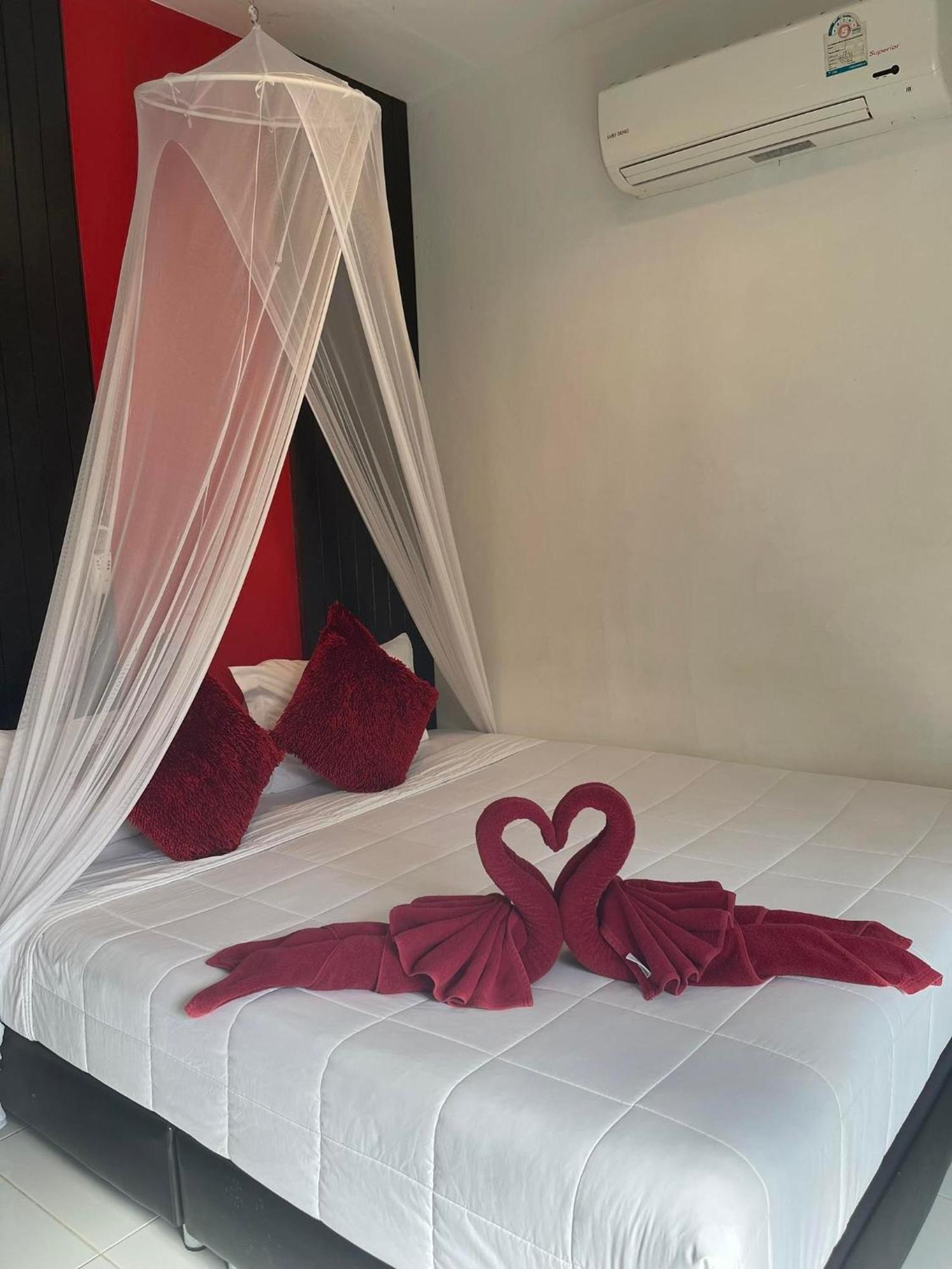 Phangan Cove Holiday park 2*